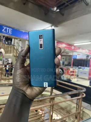 Kyocera Urbano V04 KYV45 64 GB Blue