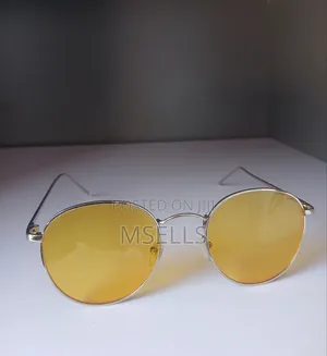 Round Silver Frame Sunglasses (Yellow)