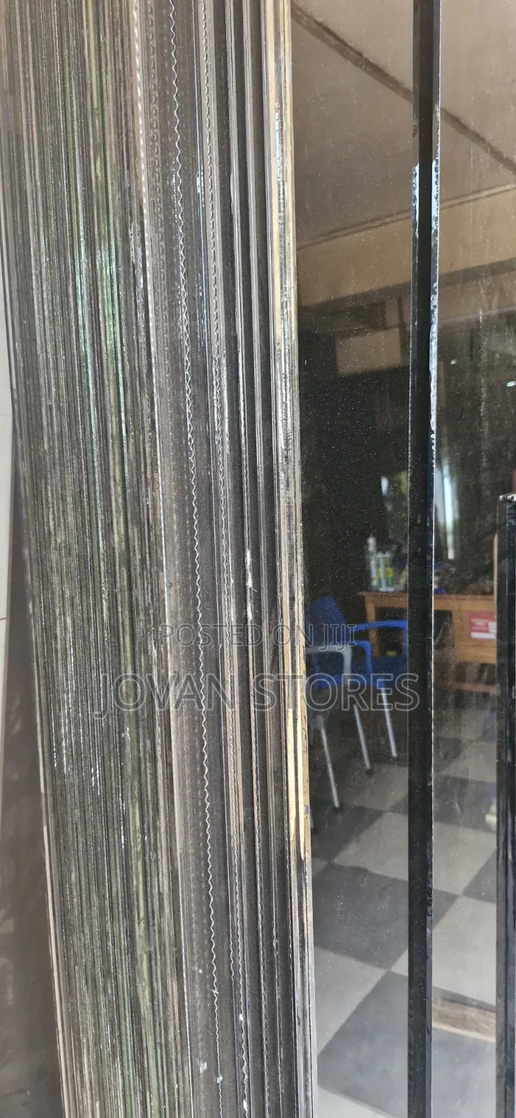 Glass 8mm Laminated Black 7ft X 10ft