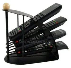 4 Remote Carpacity Remote Organizer