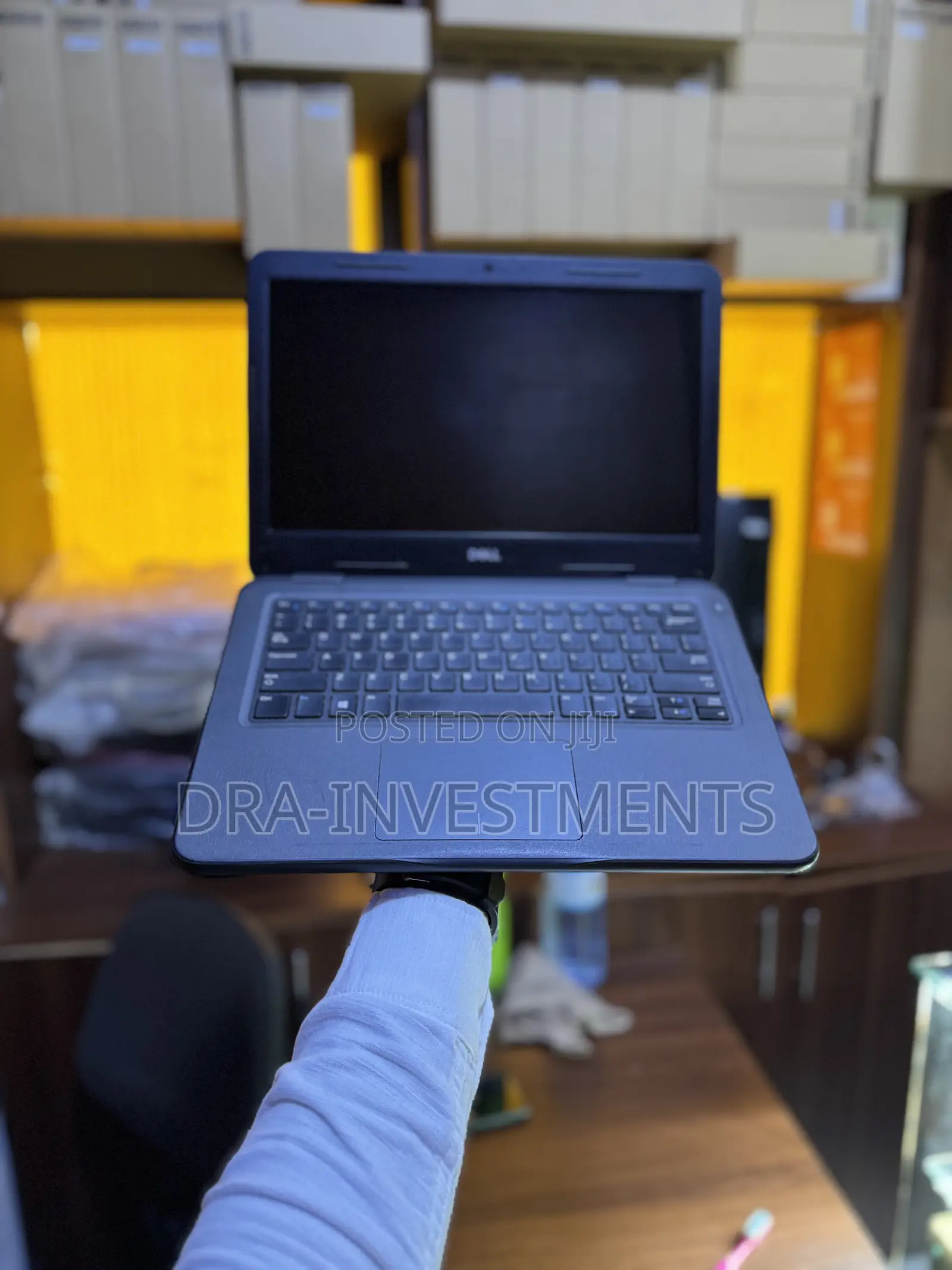 New Laptop Dell Latitude 3310 4GB Intel Core i5 SSD 128GB