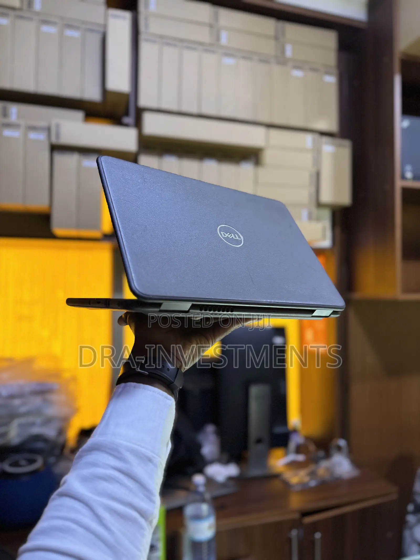 Laptop Dell Latitude 3310 4GB Intel Core i3 HDD 500GB