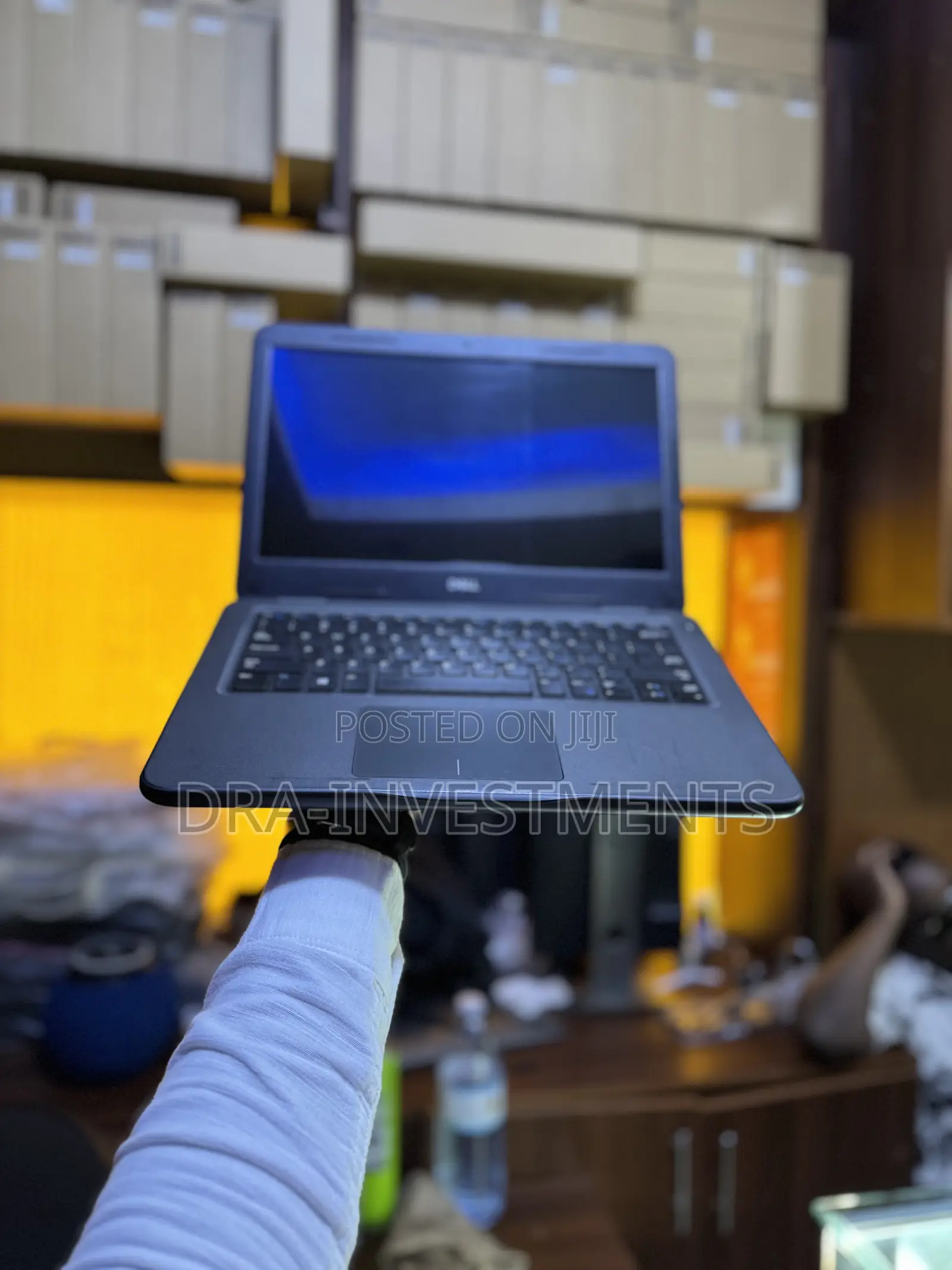 Laptop Dell Latitude 3310 4GB Intel Core i3 HDD 500GB