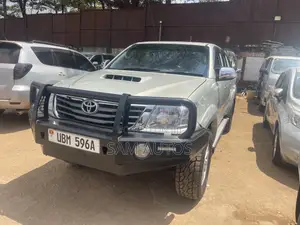 Toyota Hilux 2014 Silver
