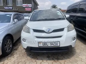 Toyota IST 2008 White