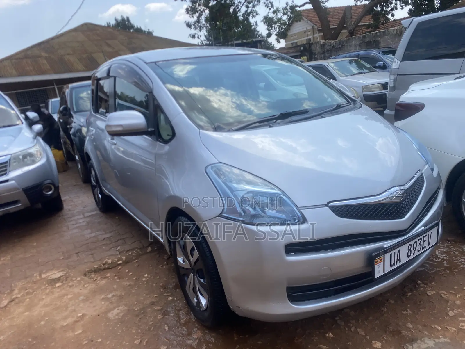 Toyota Ractis 2012 White