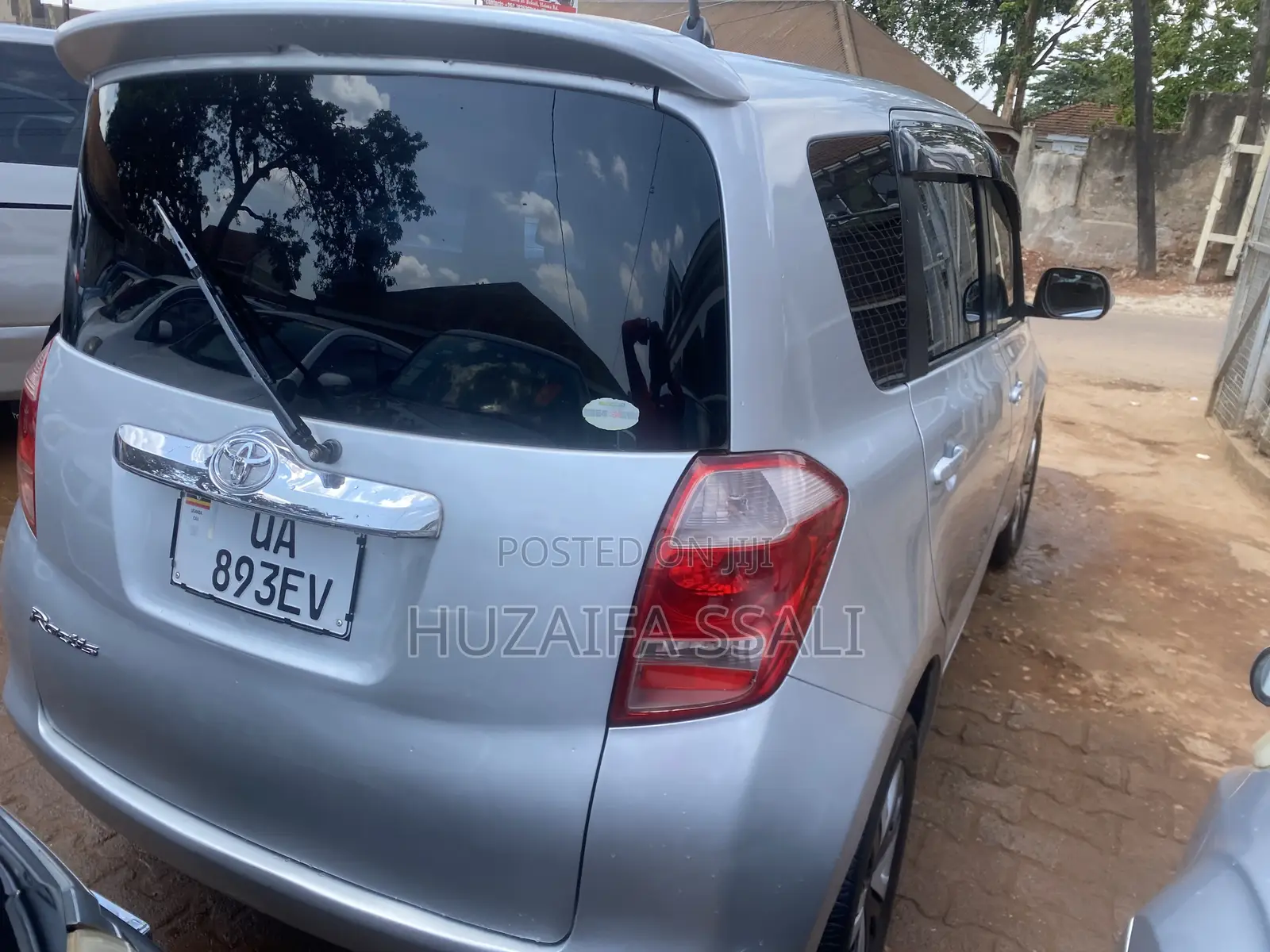 Toyota Ractis 2012 White
