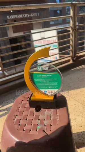 Side Golden Award