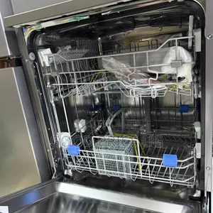 Hisense 15 Place Settings Freestanding Dishwasher