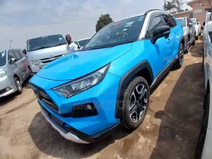 Toyota RAV4 2021 Blue