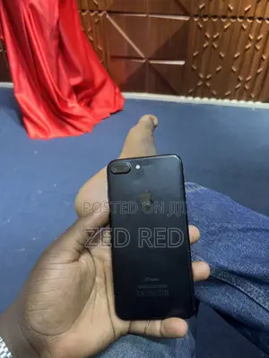 Apple iPhone 7 Plus 128 GB Black