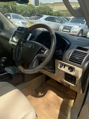 Toyota Land Cruiser Prado 2.8 2018 White
