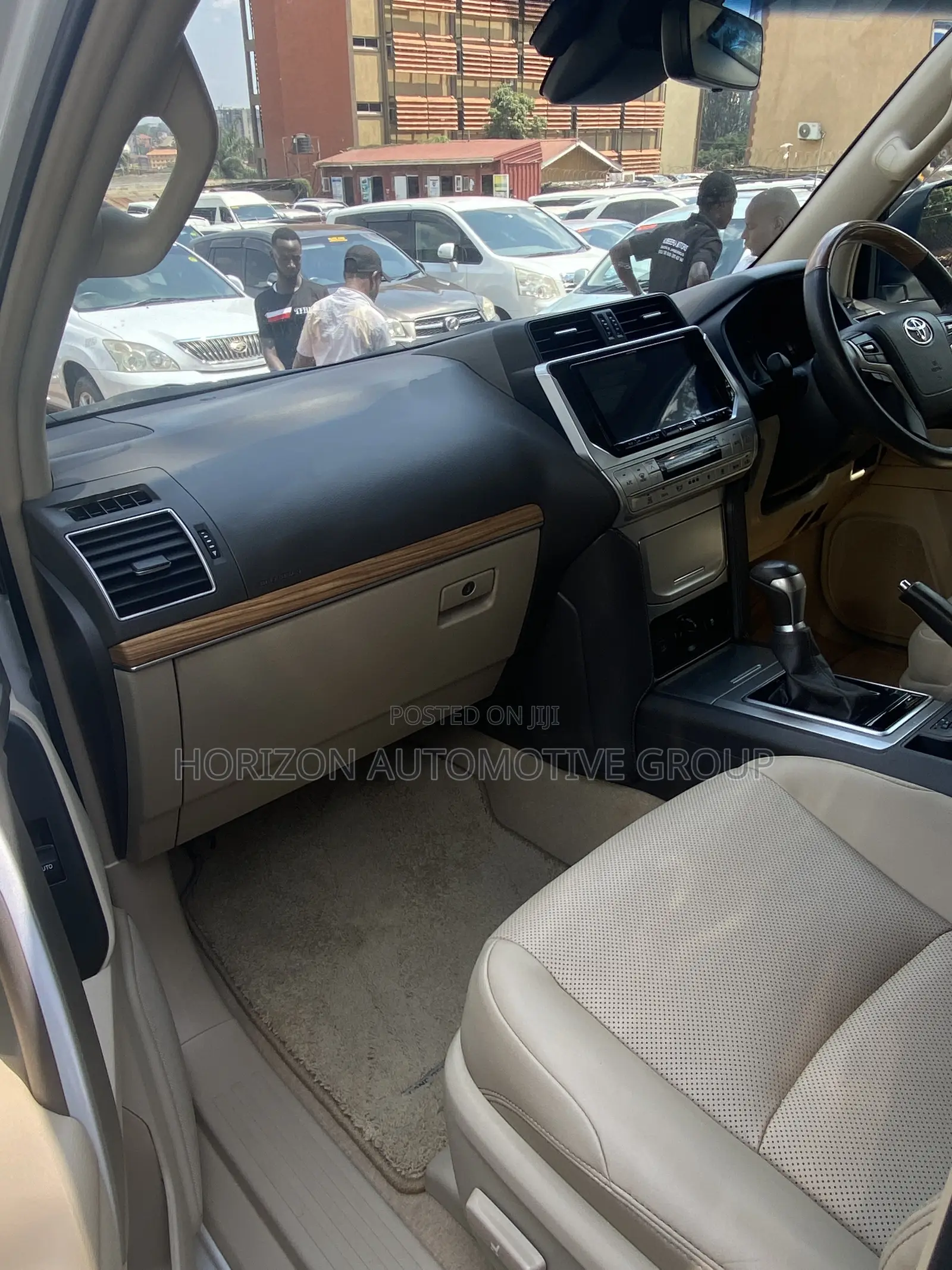 Toyota Land Cruiser Prado 2.8 2018 White