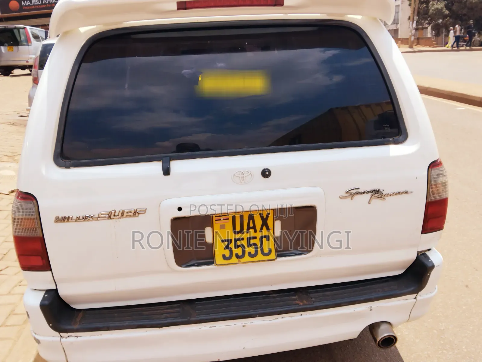 Toyota Hilux Surf 2004 White