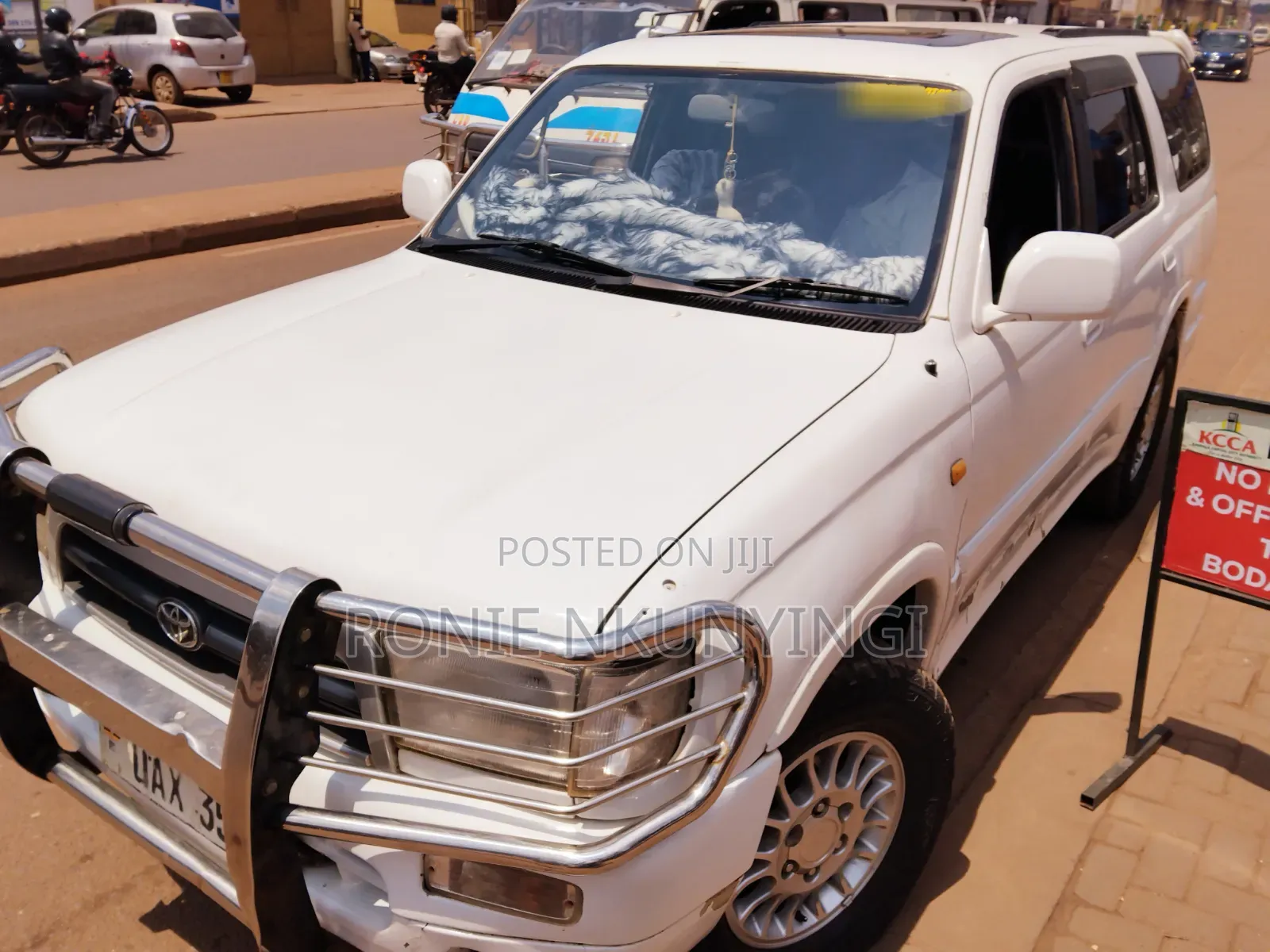 Toyota Hilux Surf 2004 White