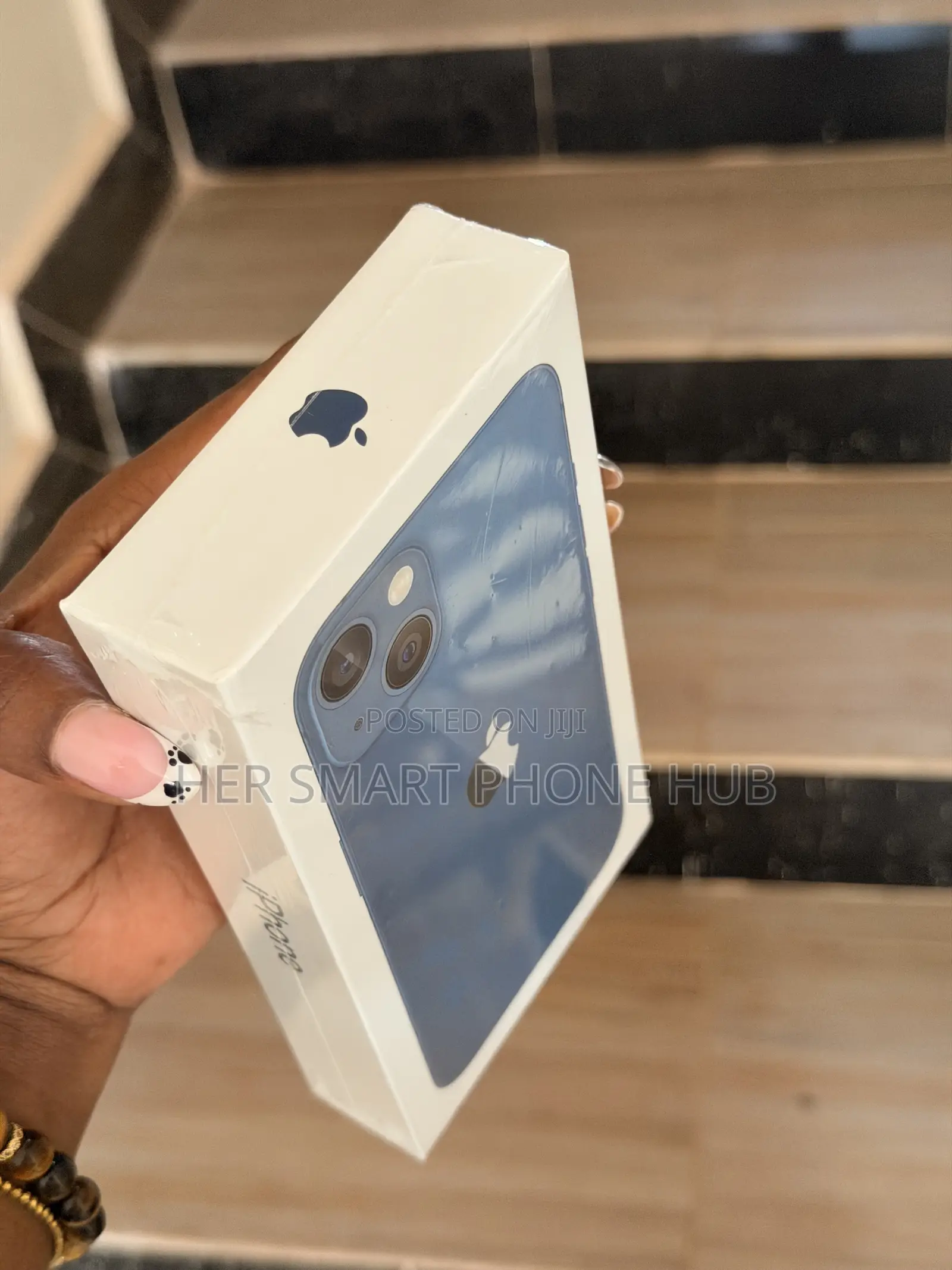 New Apple iPhone 13 256 GB Blue