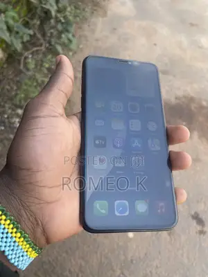 Apple iPhone 11 Pro Max 64 GB Blue