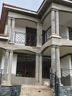 Molding Columns