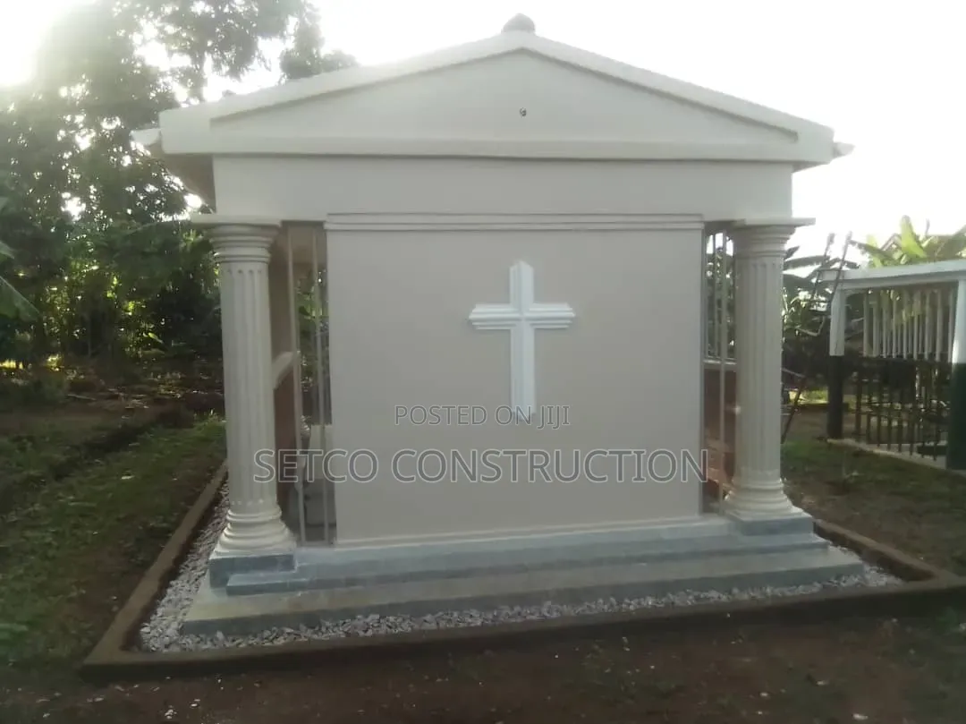Molding Columns