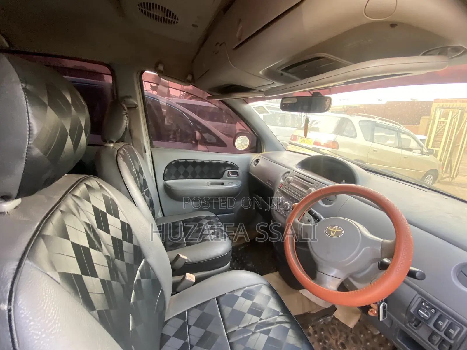 Toyota Sienta 2007 Silver