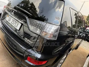 Mitsubishi Outlander 2012 Black