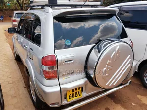 Toyota RAV4 2004 Silver