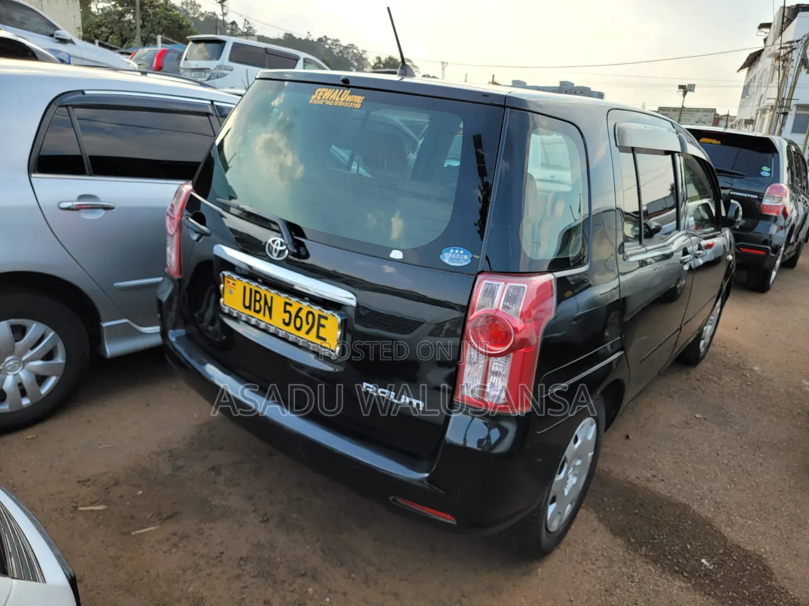 Toyota Raum 2010 Black