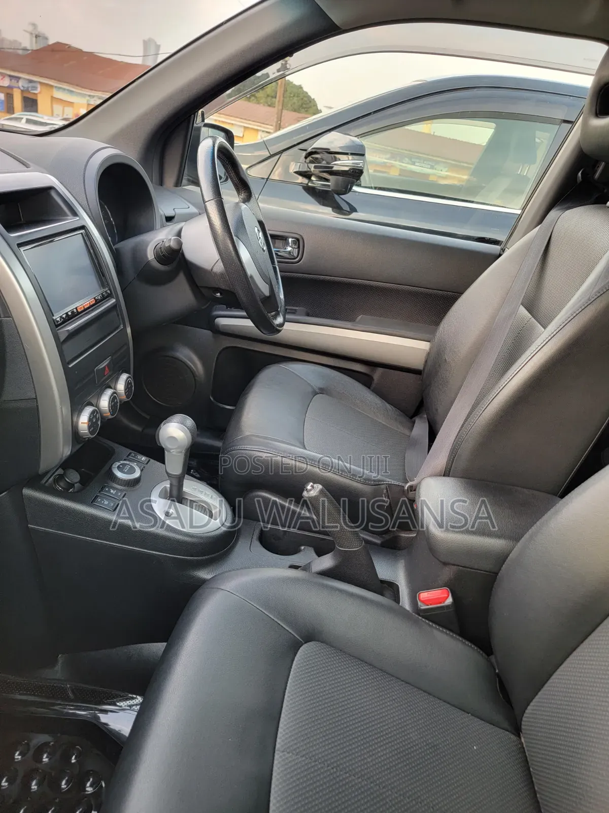 Nissan X-Trail 2012 Black
