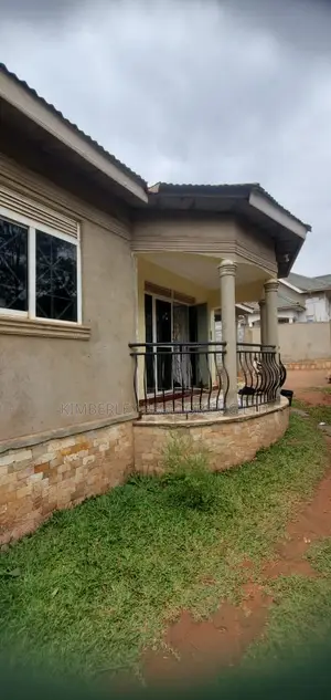 3bdrm House in Division A for sale