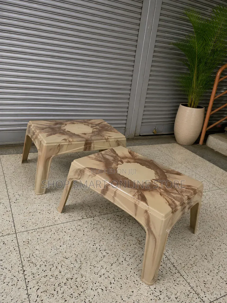 Centre Dining Plastic Table Centre Dining Plastic Table