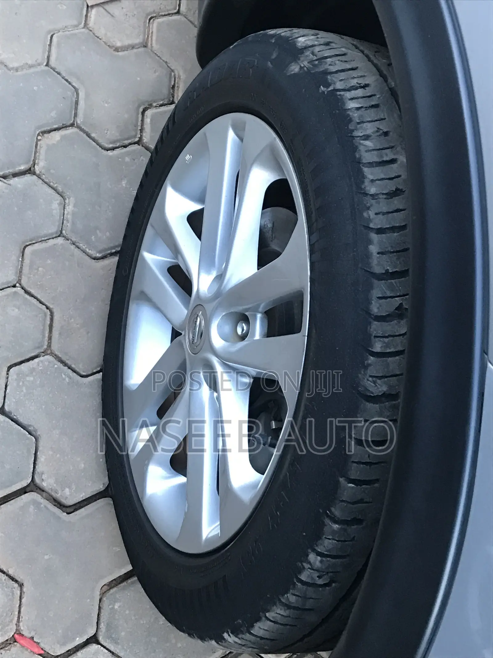 Nissan Juke 2012 Silver