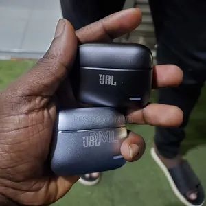 JBL Ear Buds