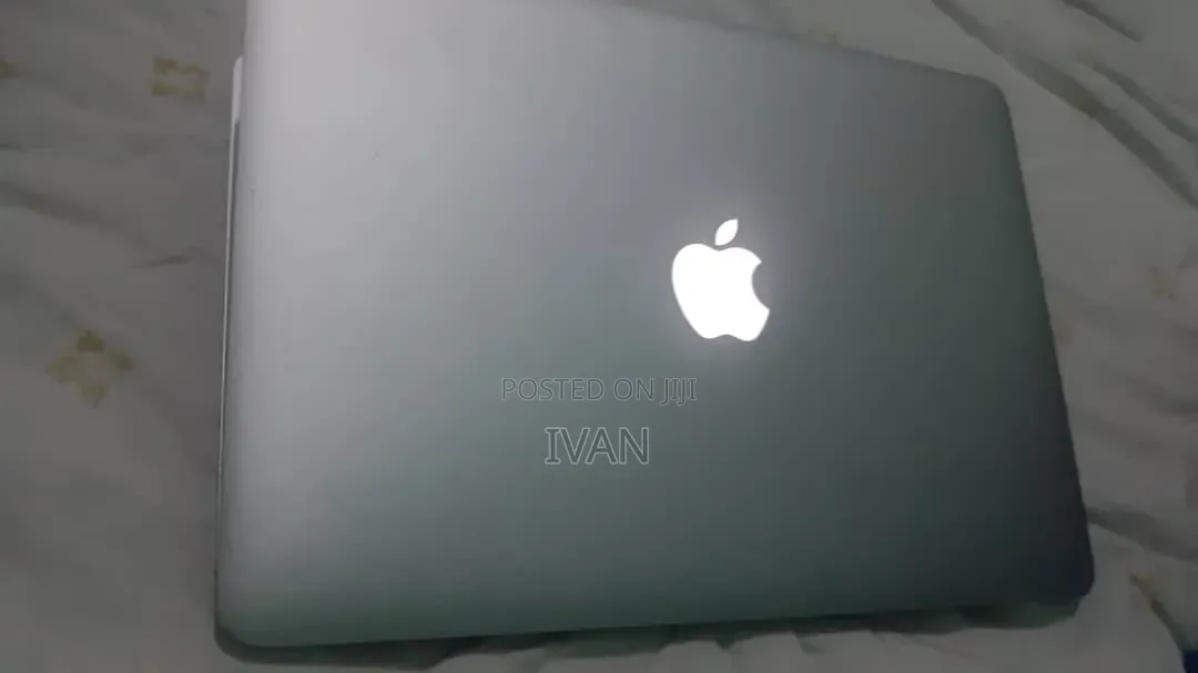 Laptop Apple MacBook Air 8GB Intel Core i5 HDD+SSD 128GB