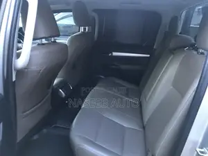 Toyota Hilux 2015 Silver