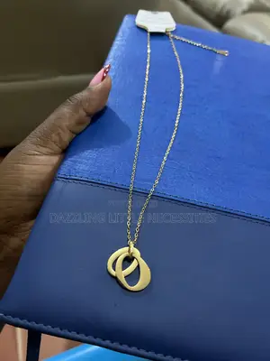 Oval Twist Stainless Steel Necklace for Women - Gold