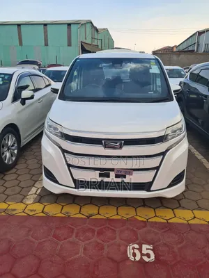Toyota Noah 2017 White