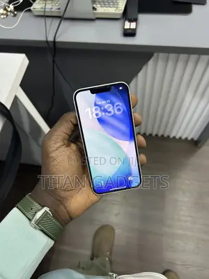 Apple iPhone 13 128 GB White
