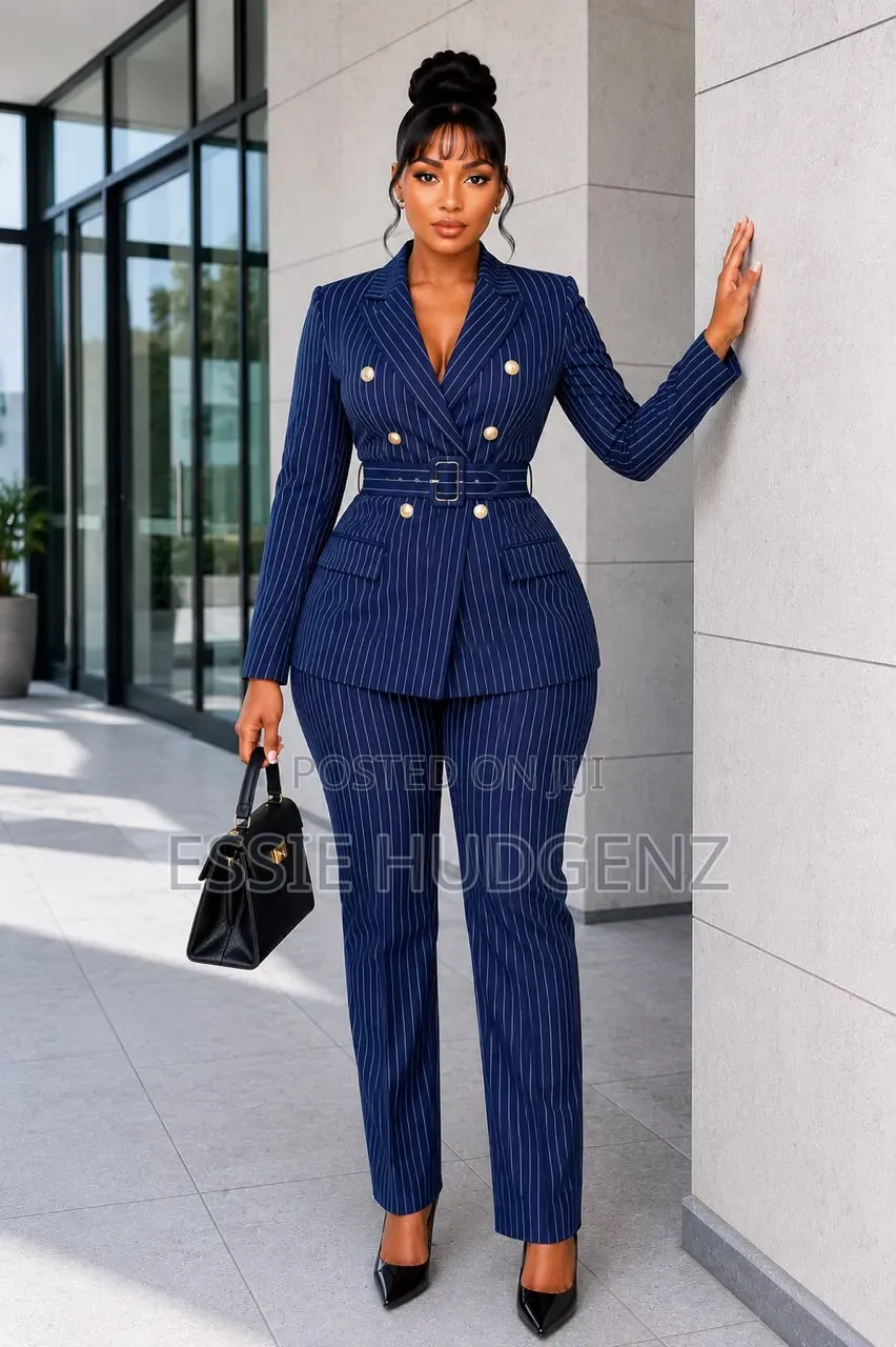Long Sleeved Suit for Women