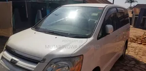 Toyota Noah 2006 White