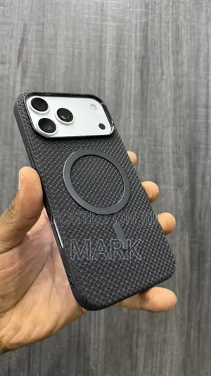 Phone 17 Pro Max Cases