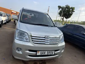 Toyota Noah 2003 Silver