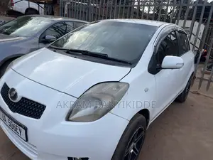 Toyota Vitz 2007 White
