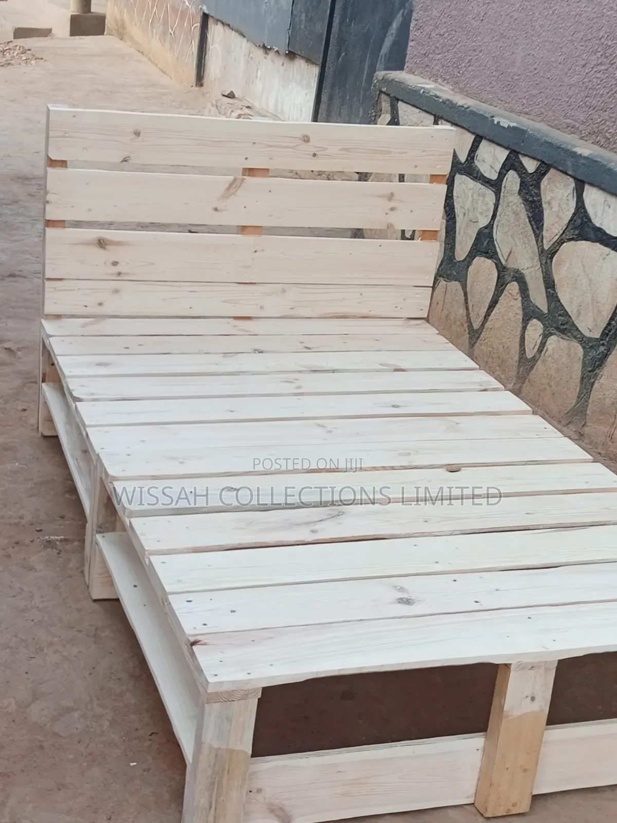 Pallet Bed