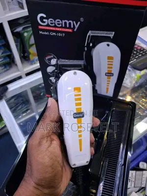 Rechargeable Geemy Hair Clipper With Removable Blades