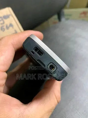 New Nokia 2220 slide Black