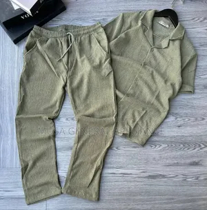 Crinkle Two-Piece Co-Ord Set Features a Short-Sleeve