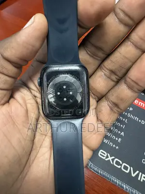 Apple Watch Series 8 (45 Mm Case Aluminium)