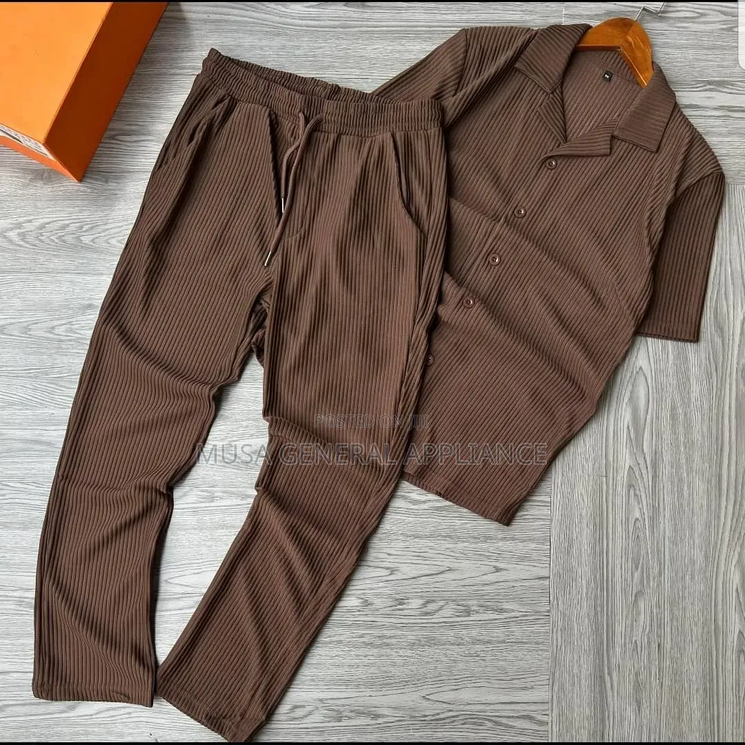 Knit Short-Sleeve Button-Down Shirt