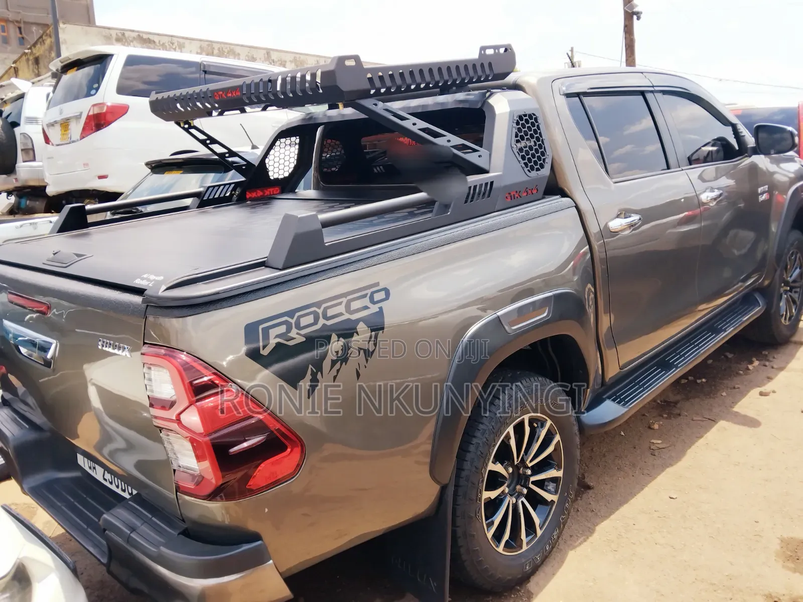 Toyota Hilux 2018 Gray