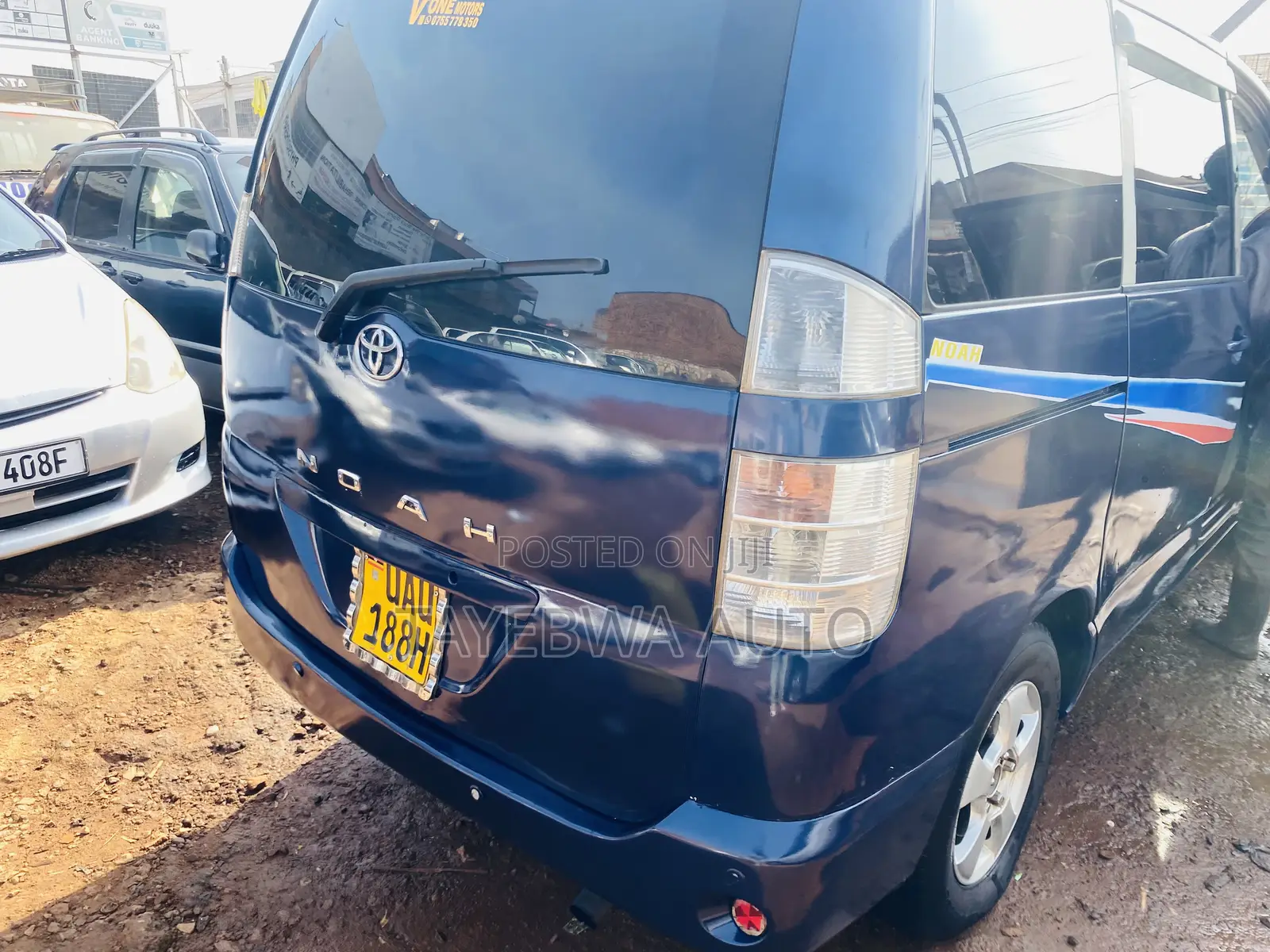 Toyota Noah 2002